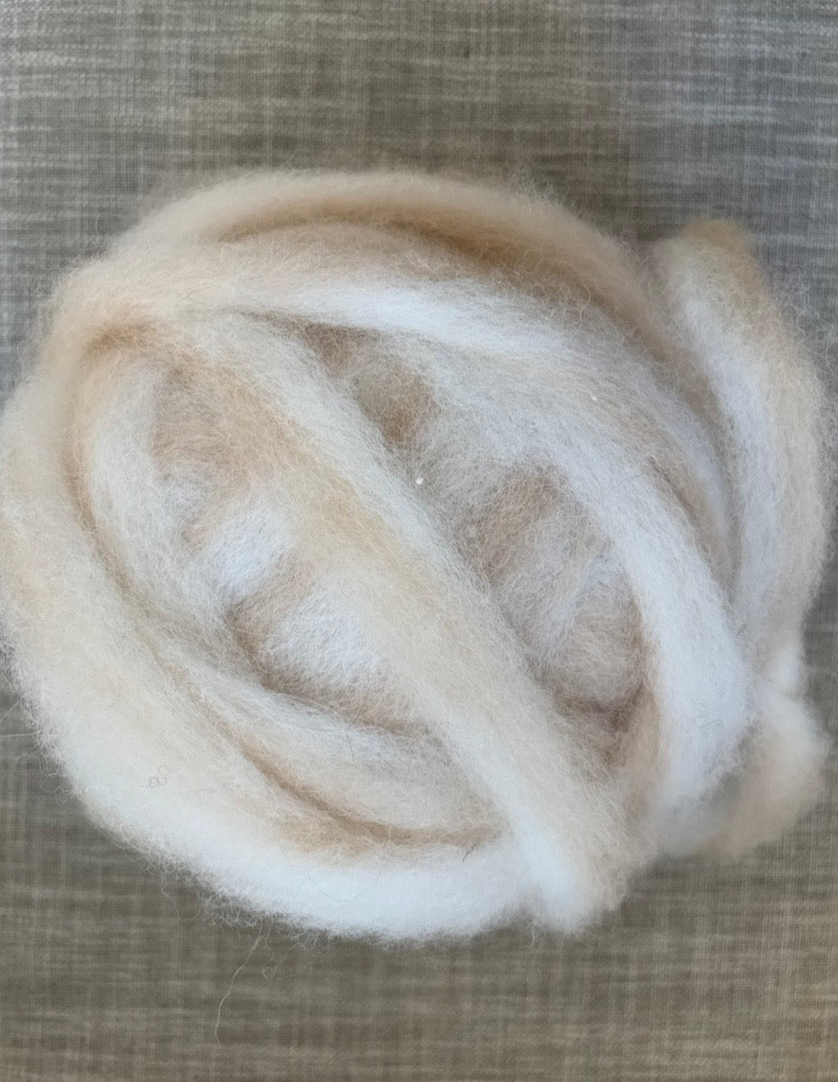 Roving 4 oz ball Alpaca