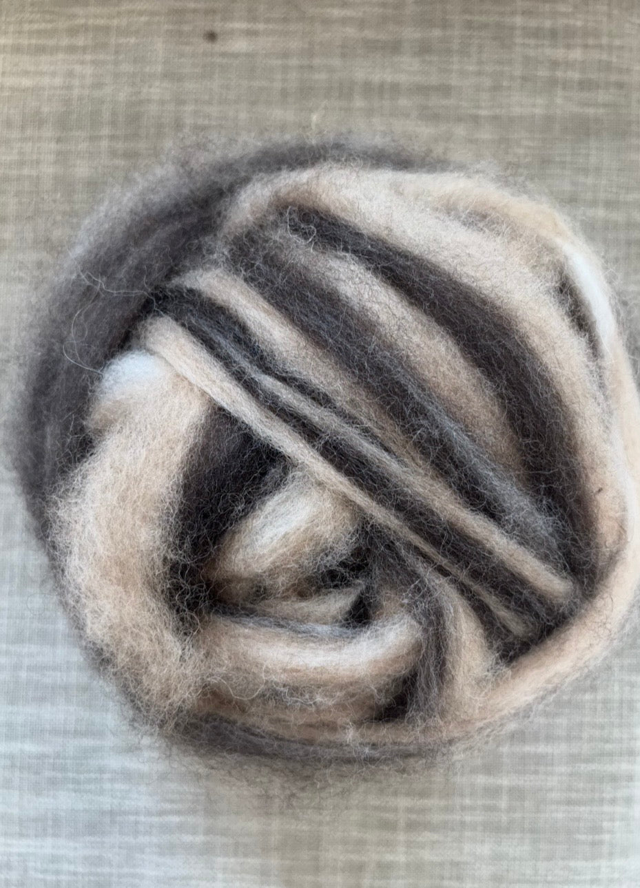 Roving 4 oz ball Alpaca